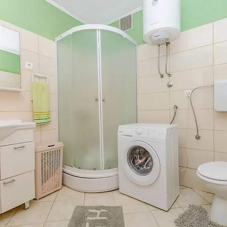 Ivan Apartment *